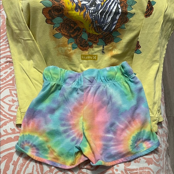 Hurley skull yellow long sleeve Sm.5 Tie-Dye Shorts🏝️ - Picture 9 of 13